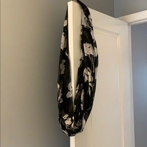 Black and White Scarf
